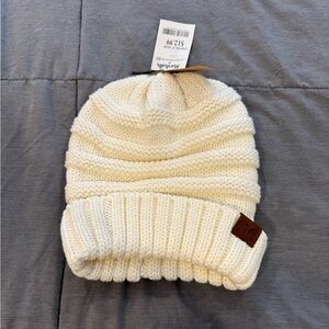 Women’s CC Exclusives Cream Knit Beanie